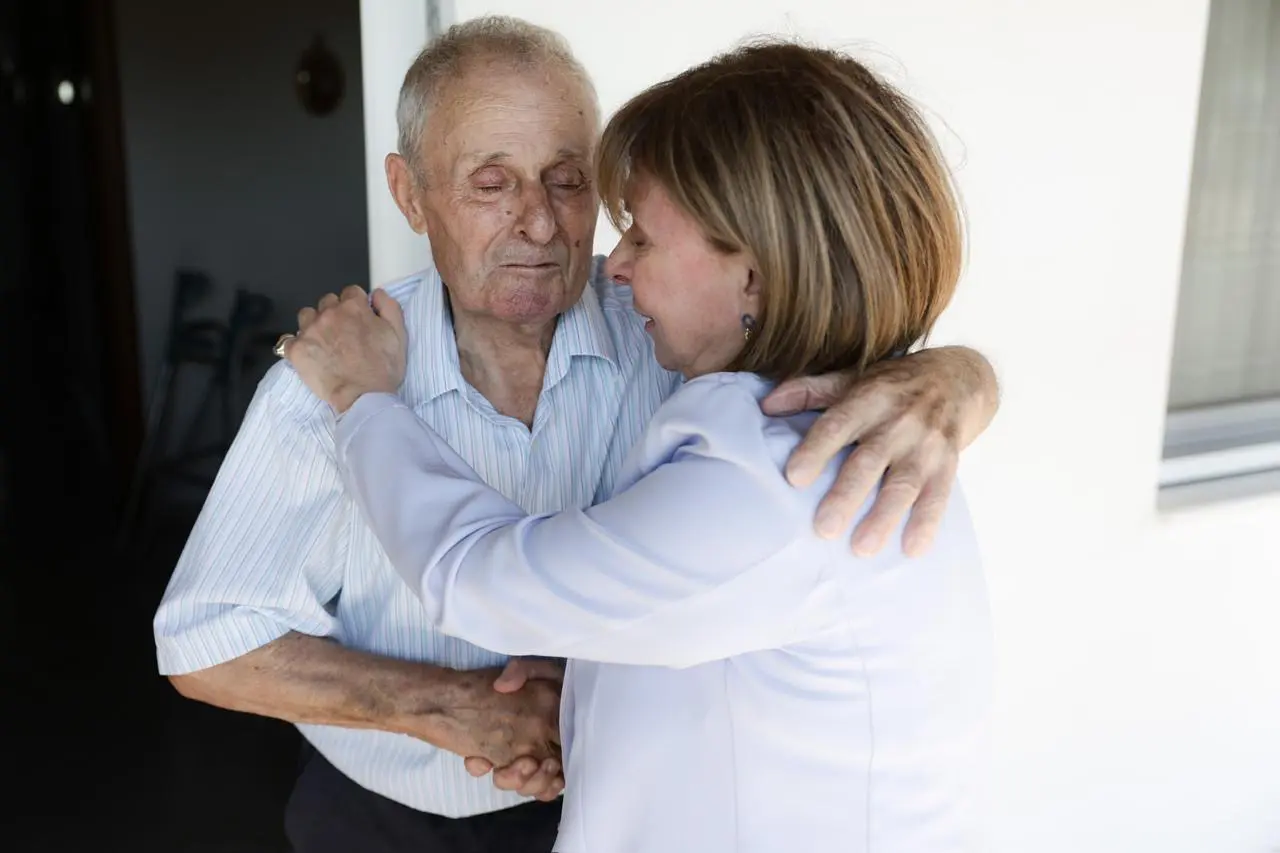 01cbf985 e038 48d1 ab3d a68c05d689cb