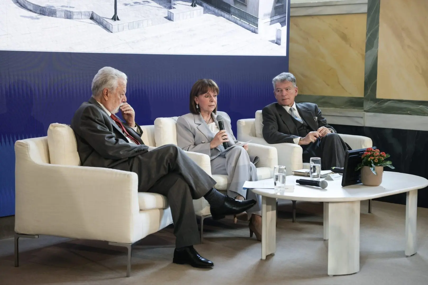 202BECE5 79A0 46D4 9278 6F7CA81B2FC0