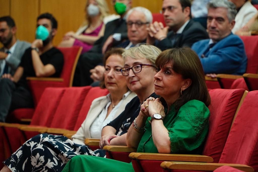 Στο επιστημονικό συνέδριο Από τη Διακήρυξη της Στοκχόλμης στη Νομική της Αθήνας. Συμβάλλοντας στην εξέλιξη του Δικαίου Περιβάλλοντος 1